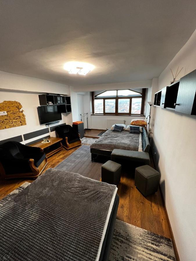 High Level Apart Oradea Free Reserved Parking Exterior photo