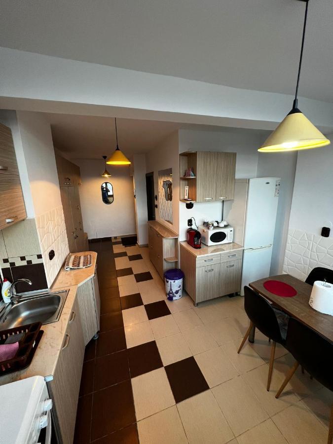 High Level Apart Oradea Free Reserved Parking Exterior photo