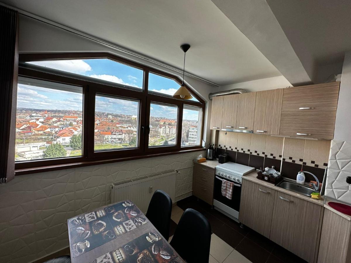 High Level Apart Oradea Free Reserved Parking Exterior photo